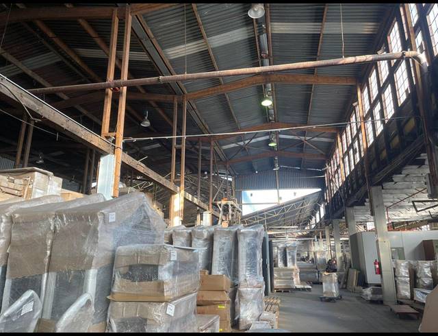 16,000M² WAREHOUSE TO LET IN INDUSTRIA
